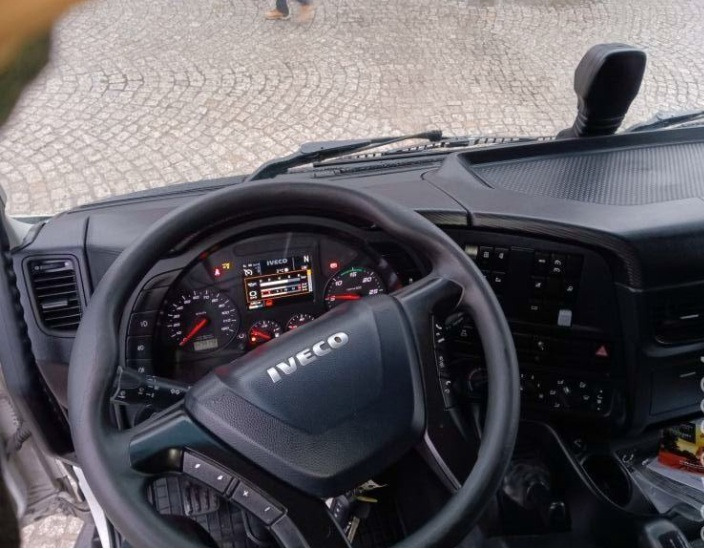 Leasing di IVECO STRALIS AD 260S31 XP IVECO STRALIS AD 260S31 XP: foto 11