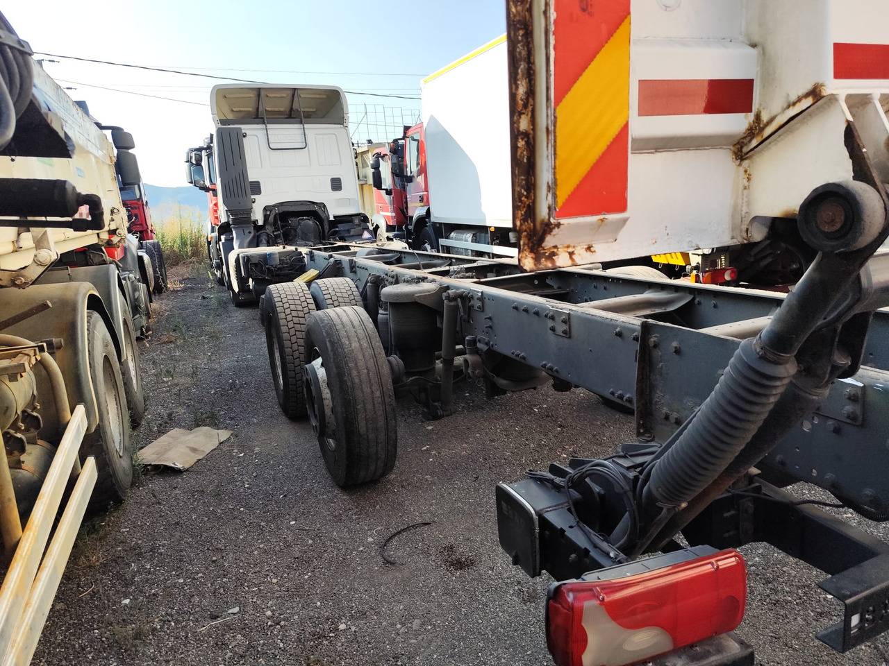 Autocarro furgonato IVECO STRALIS AD 260S31 XP: foto 22