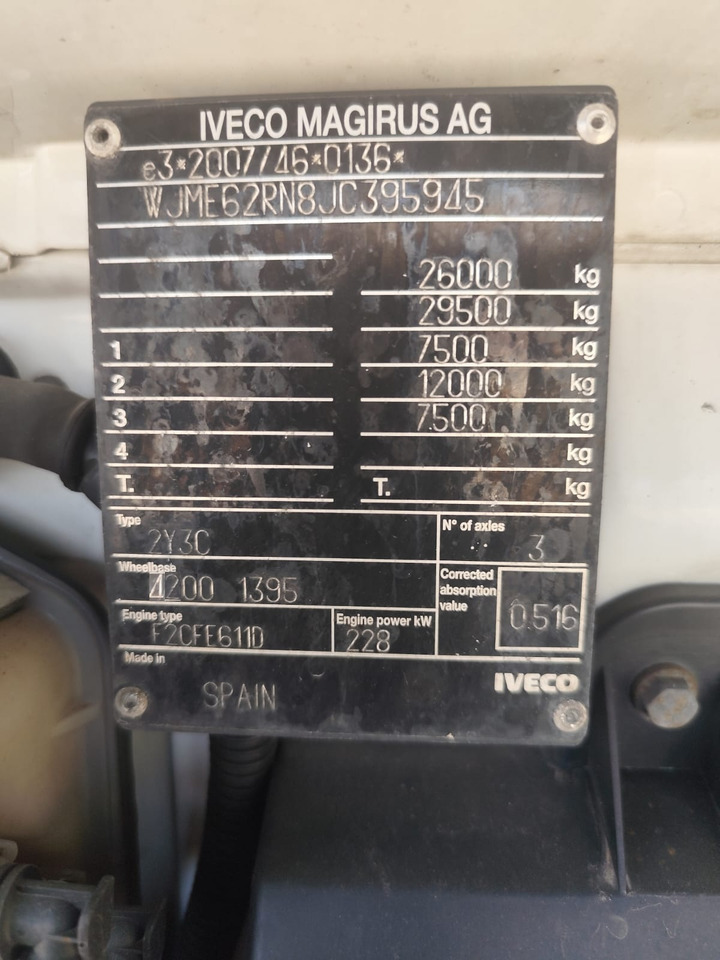 IVECO STRALIS AD 260S31 XP - Autocarro scarrabile: foto 4 IVECO STRALIS AD 260S31 XP - Autocarro scarrabile: foto 4