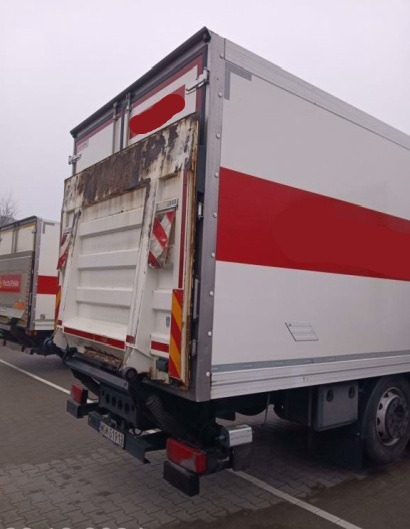 IVECO STRALIS AD 260S31 XP - Autocarro furgonato: foto 4 IVECO STRALIS AD 260S31 XP - Autocarro furgonato: foto 4