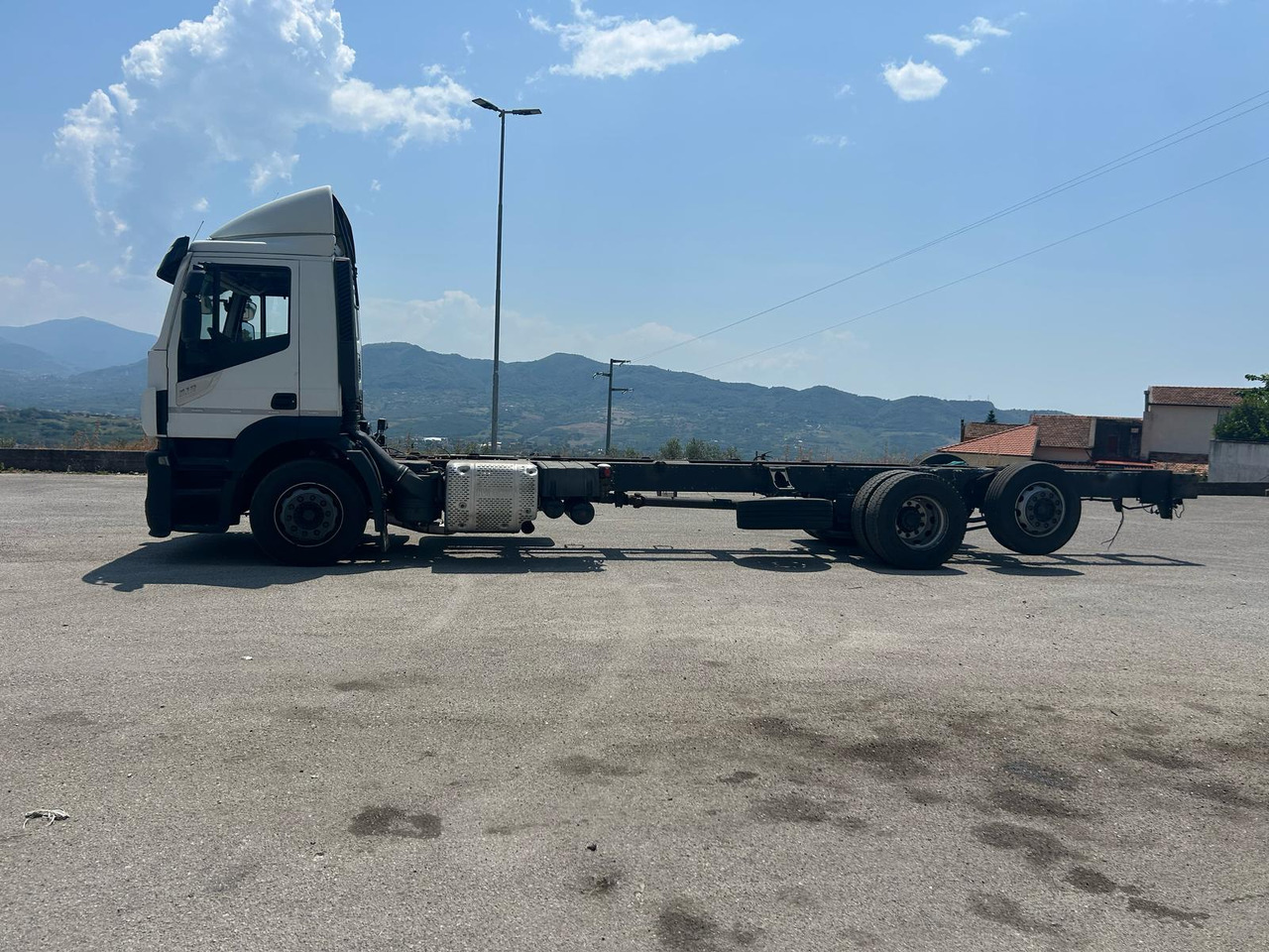 IVECO STRALIS AD 260S31 Y/P - Autocarro telaio: foto 3 IVECO STRALIS AD 260S31 Y/P - Autocarro telaio: foto 3