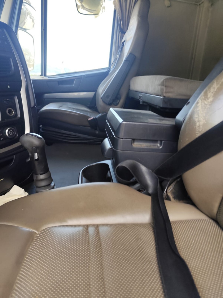 IVECO STRALIS AS 260S46 - Autocarro con pianale/ Cassone fisso: foto 5 IVECO STRALIS AS 260S46 - Autocarro con pianale/ Cassone fisso: foto 5
