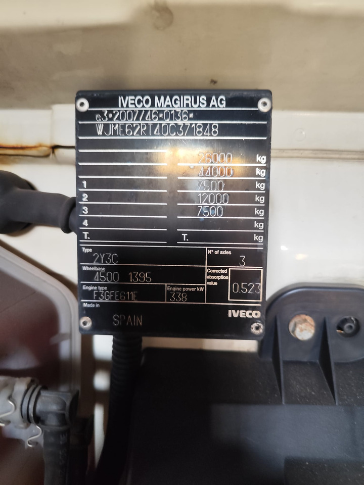 IVECO STRALIS AS 260S46 - Autocarro con pianale/ Cassone fisso: foto 2 IVECO STRALIS AS 260S46 - Autocarro con pianale/ Cassone fisso: foto 2