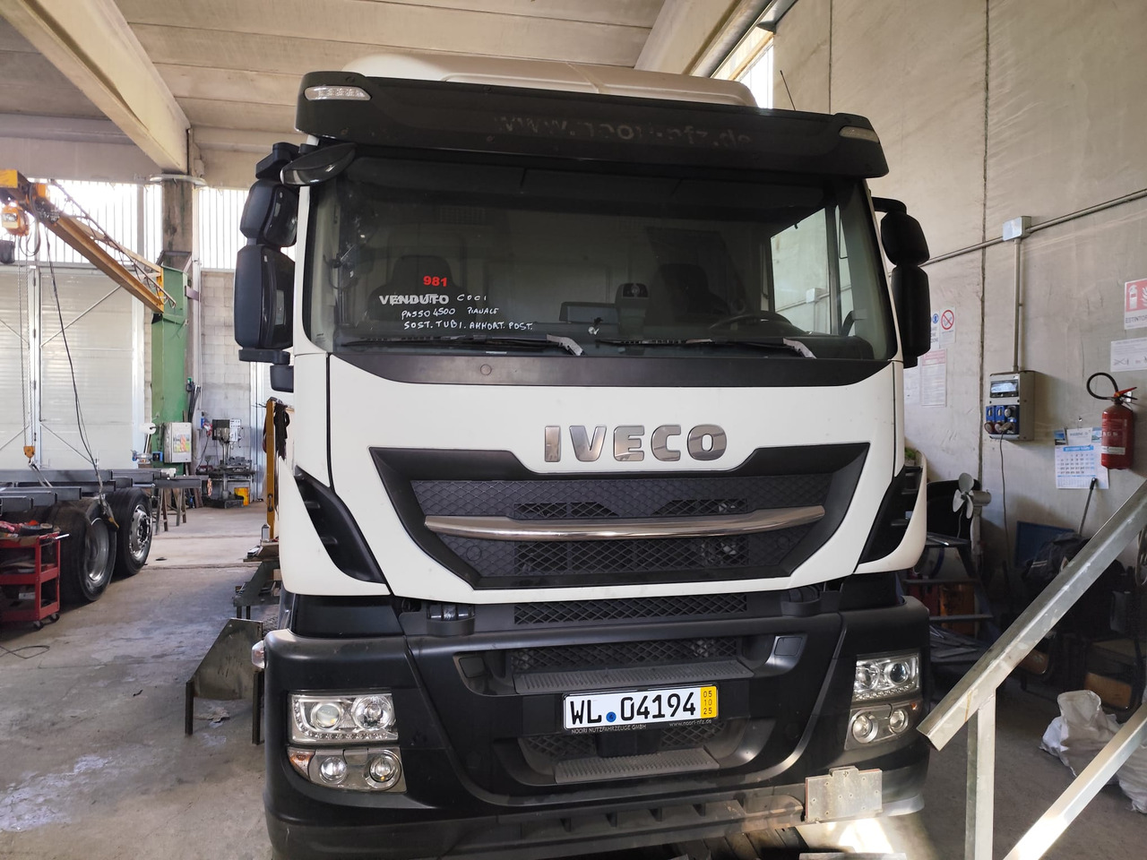 IVECO STRALIS AS 260S46 - Autocarro con pianale/ Cassone fisso: foto 3 IVECO STRALIS AS 260S46 - Autocarro con pianale/ Cassone fisso: foto 3