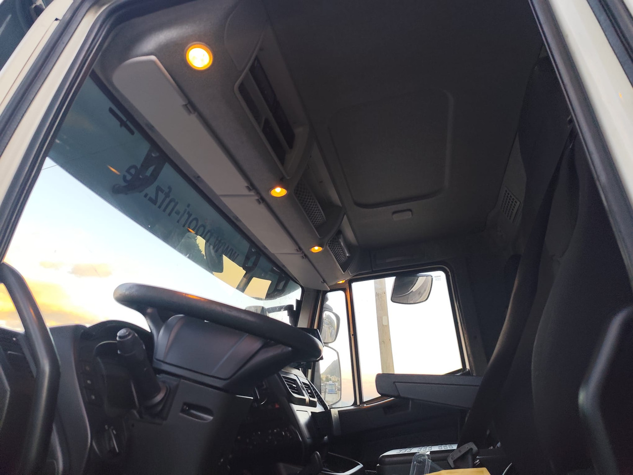 IVECO STRALIS AS 260S46 - Autocarro con pianale/ Cassone fisso: foto 5 IVECO STRALIS AS 260S46 - Autocarro con pianale/ Cassone fisso: foto 5