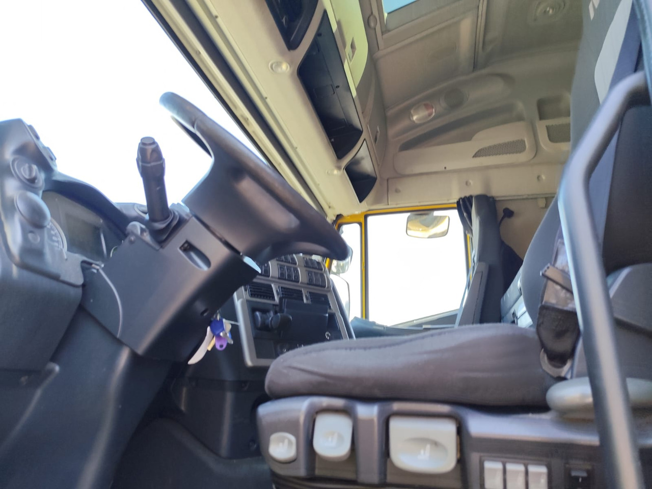 IVECO STRALIS CUBE AD260S42 - Autocarro portacontainer/ Caisse interchangeable: foto 5 IVECO STRALIS CUBE AD260S42 - Autocarro portacontainer/ Caisse interchangeable: foto 5