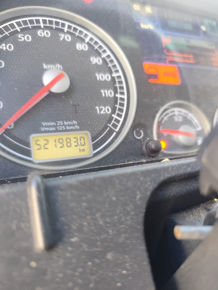 IVECO STRALIS CUBE AD260S42 - Autocarro con pianale/ Cassone fisso: foto 5 IVECO STRALIS CUBE AD260S42 - Autocarro con pianale/ Cassone fisso: foto 5