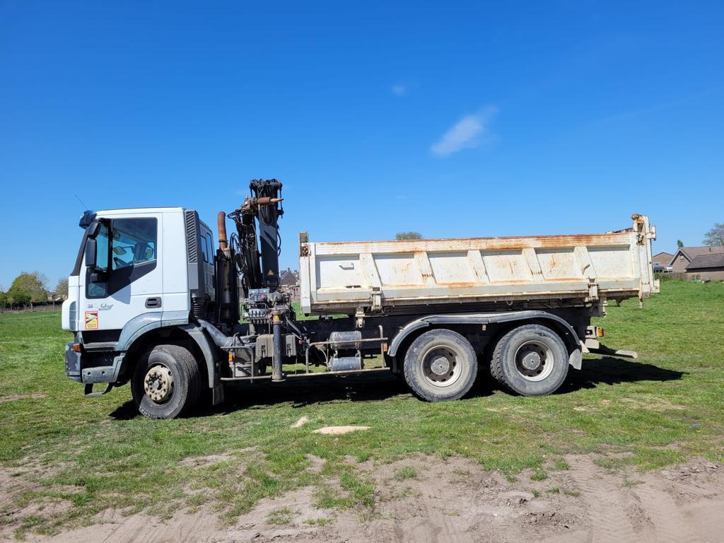 Camion con gru, Autocarro ribaltabile IVECO TRAKKER 260T36: foto 22 Camion con gru, Autocarro ribaltabile IVECO TRAKKER 260T36: foto 22