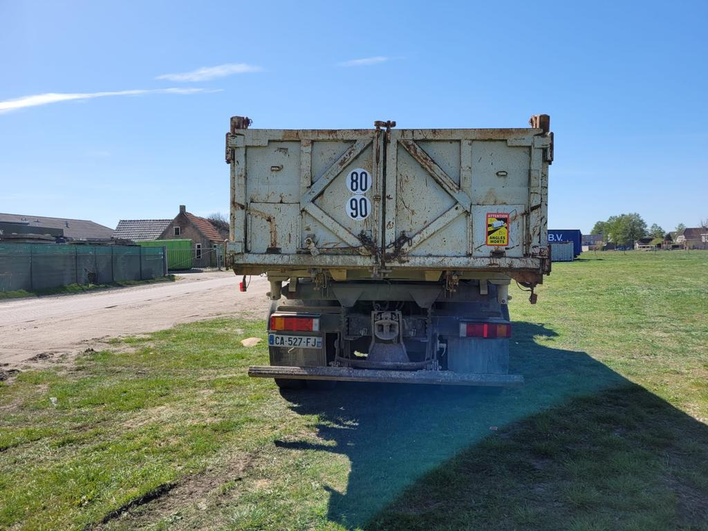 Camion con gru, Autocarro ribaltabile IVECO TRAKKER 260T36: foto 19 Camion con gru, Autocarro ribaltabile IVECO TRAKKER 260T36: foto 19