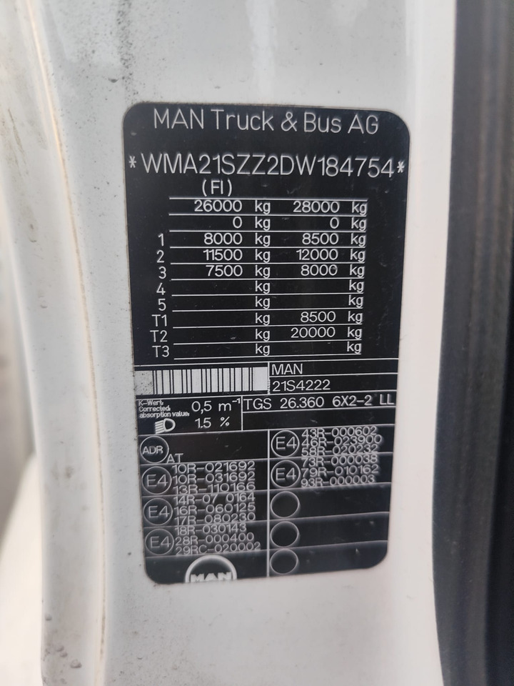 MAN TGS 26.360 - Autocarro con pianale/ Cassone fisso: foto 4 MAN TGS 26.360 - Autocarro con pianale/ Cassone fisso: foto 4