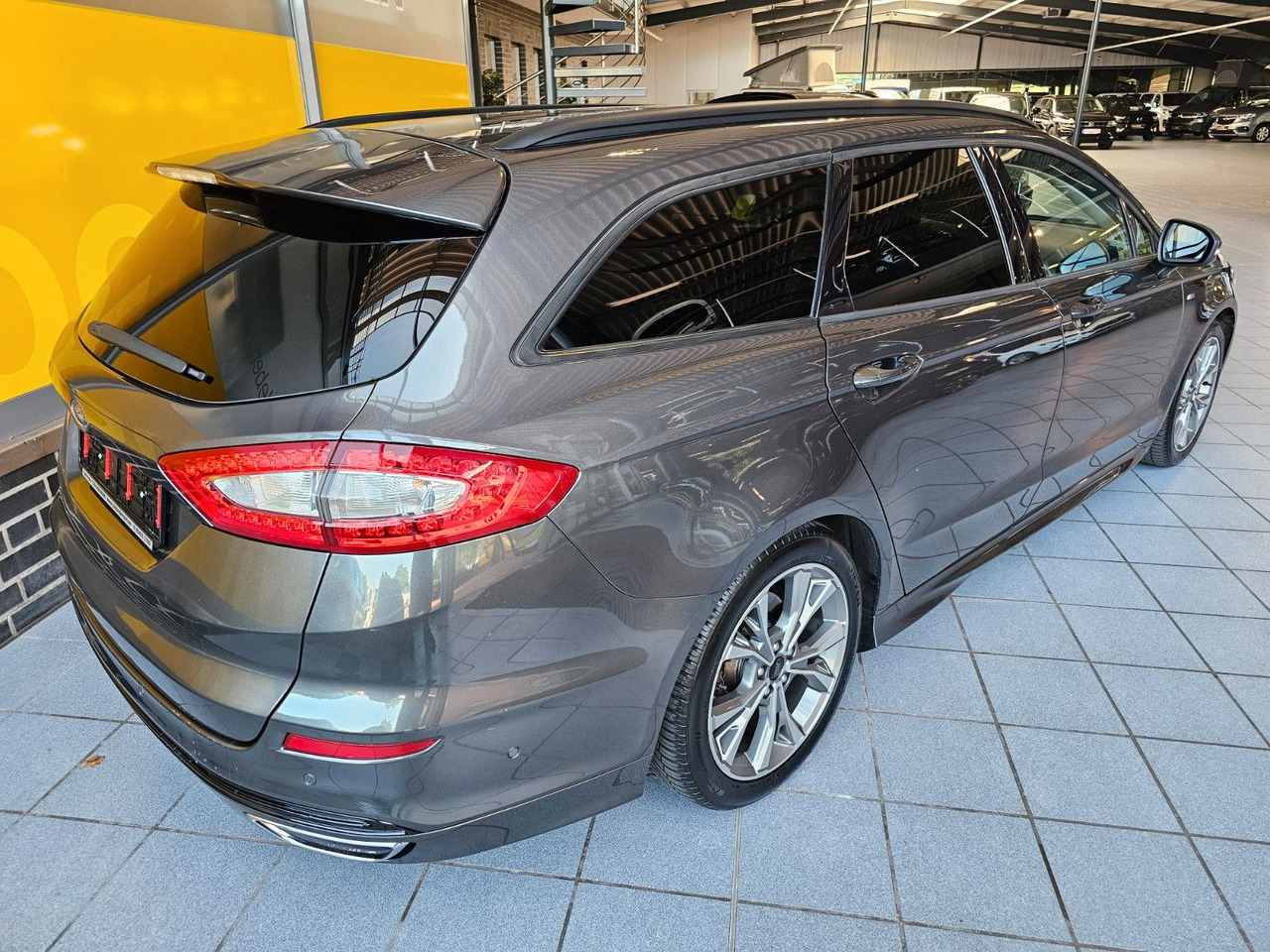 Ford Mondeo Turnier ST-Line LED Scheinwerfer - Autovettura: foto 5 Ford Mondeo Turnier ST-Line LED Scheinwerfer - Autovettura: foto 5