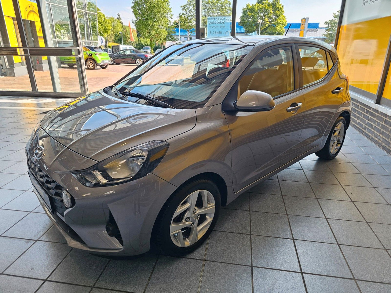 Hyundai i10 Trend AUTOMATIK SHZ PDC LenkrHzg DAB Spurhal - Autovettura: foto 4 Hyundai i10 Trend AUTOMATIK SHZ PDC LenkrHzg DAB Spurhal - Autovettura: foto 4