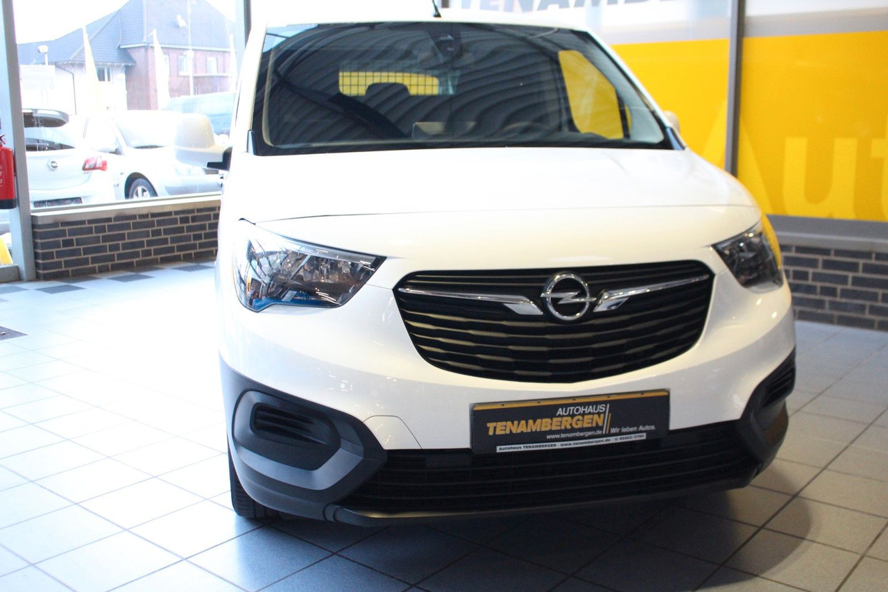 Opel Combo E Cargo 3.Sitze Klima Bluetooth Durchlade - Furgoncino: foto 3 Opel Combo E Cargo 3.Sitze Klima Bluetooth Durchlade - Furgoncino: foto 3