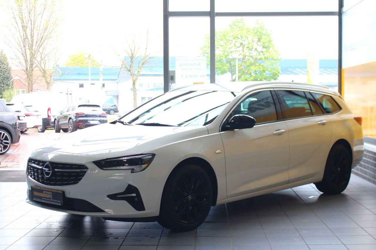 Opel Insignia B ST 4x4 Leder Massage Bose Matrix AHK - Autovettura: foto 4 Opel Insignia B ST 4x4 Leder Massage Bose Matrix AHK - Autovettura: foto 4