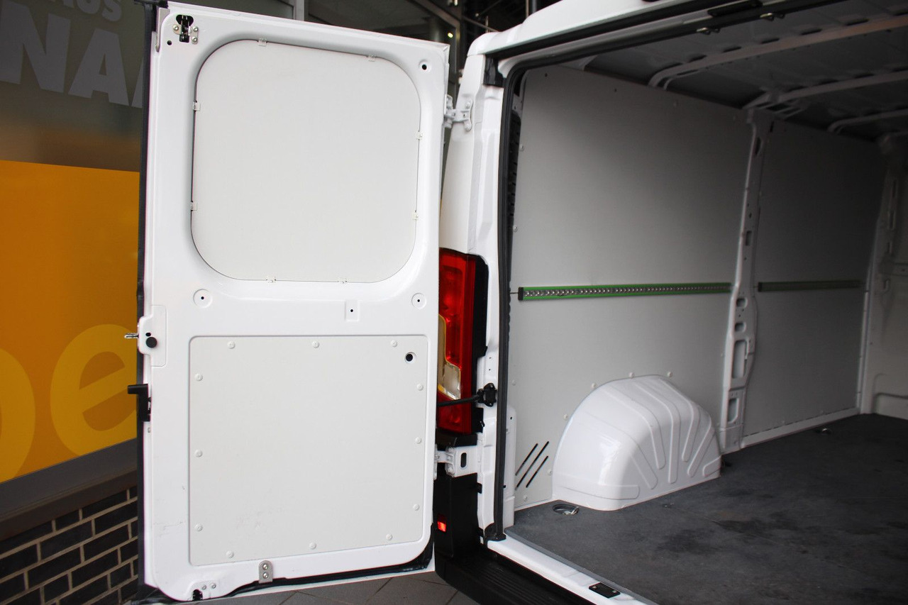 Leasing di  Opel Movano C Kasten L2H1 3,5t Edition Navi Kamera Opel Movano C Kasten L2H1 3,5t Edition Navi Kamera: foto 19