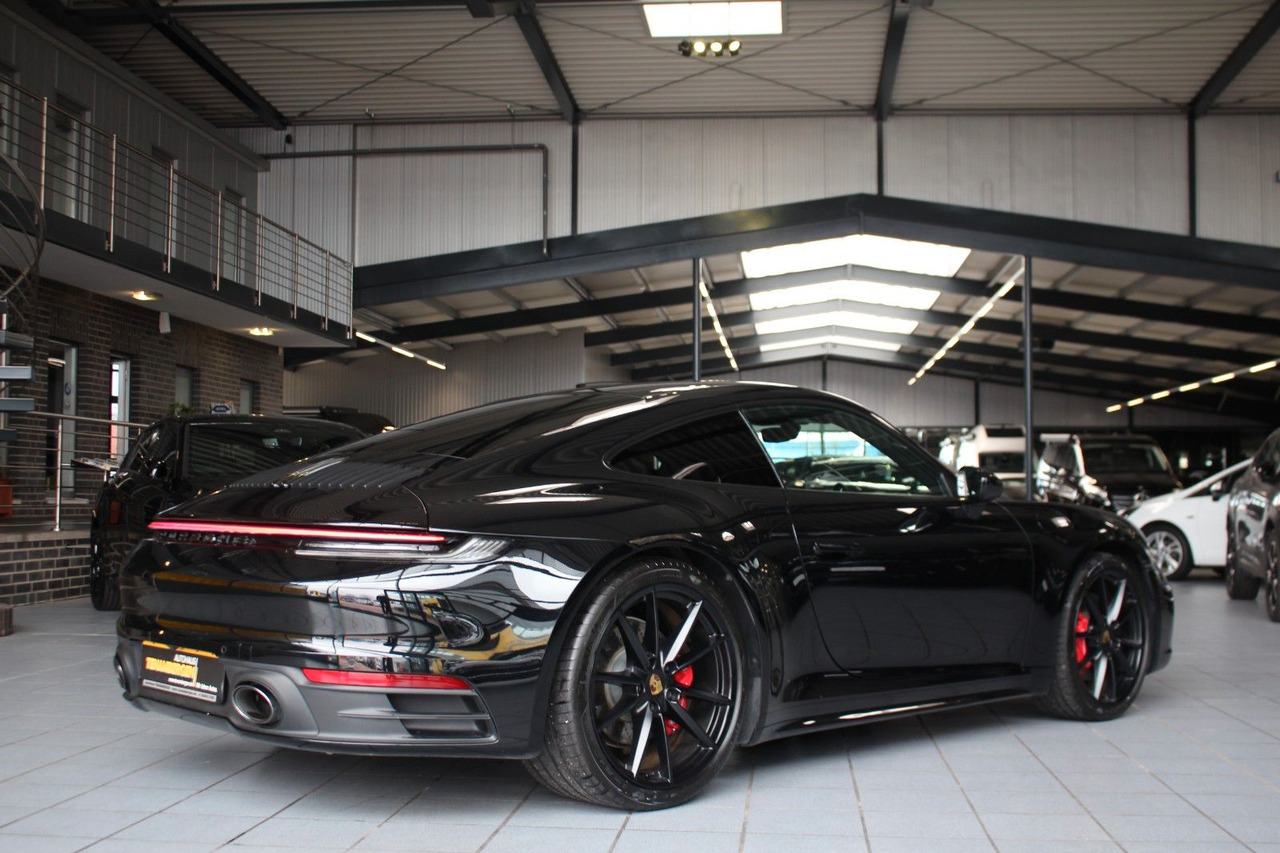 Porsche 992 Carrera 4S Sport-Chrono Matrix PZService neu - Coupé: foto 3 Porsche 992 Carrera 4S Sport-Chrono Matrix PZService neu - Coupé: foto 3