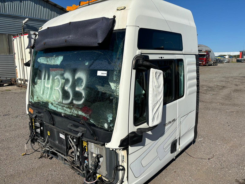 MAN Space Cab F99L/R41 - Cabina e interni: foto 1 MAN Space Cab F99L/R41 - Cabina e interni: foto 1