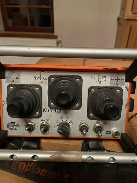 Autocarro ribaltabile, Camion con gru nuovo MERCEDES-BENZ actros: foto 18