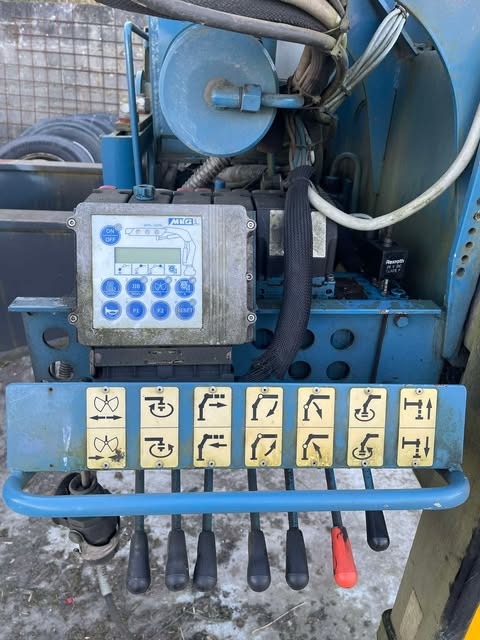 Autocarro ribaltabile, Camion con gru nuovo MERCEDES-BENZ actros: foto 13