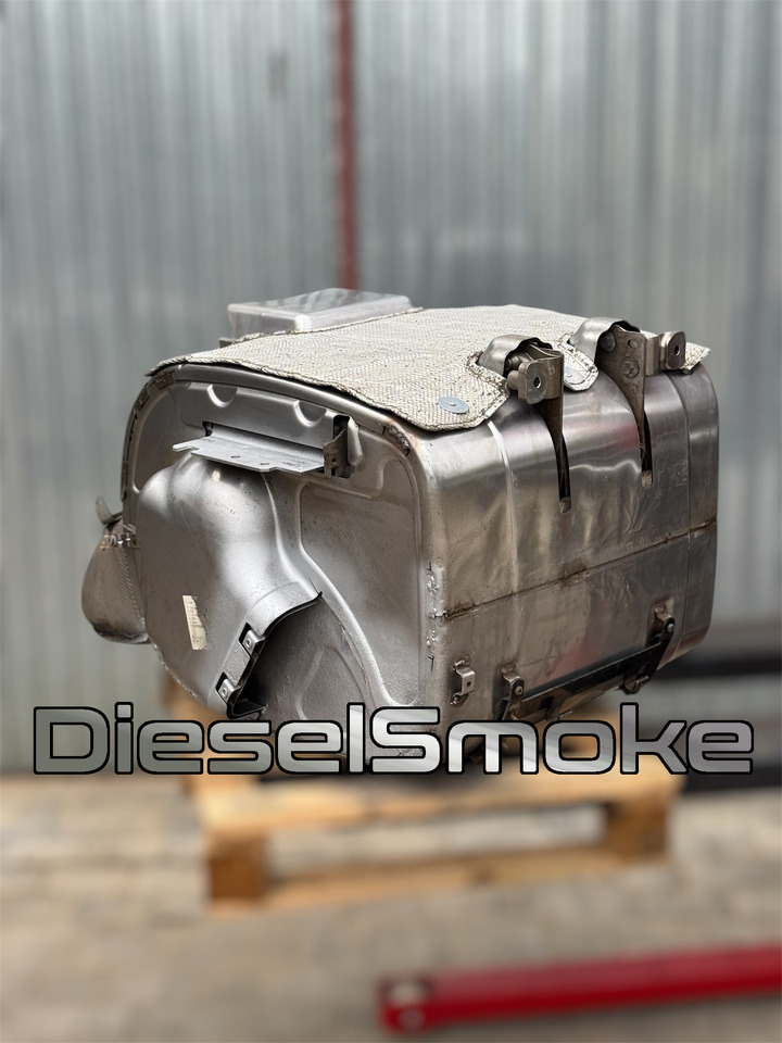 DAF XF 106 2017+ Lowdeck mega catalyst SCR DOC DAF XF 106 - Convertitore catalitico: foto 4 DAF XF 106 2017+ Lowdeck mega catalyst SCR DOC DAF XF 106 - Convertitore catalitico: foto 4