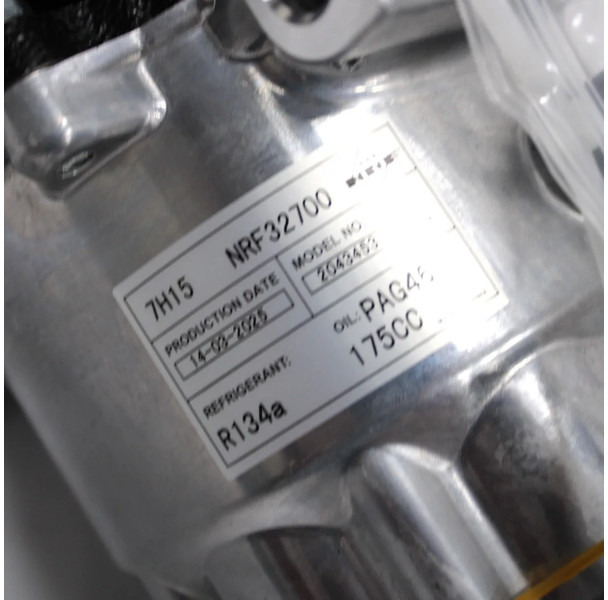 Volvo / Renault Airco Compressor 20587125 | 7482704531 Nieuw! - Compressore A/C per Camion: foto 3 Volvo / Renault Airco Compressor 20587125 | 7482704531 Nieuw! - Compressore A/C per Camion: foto 3