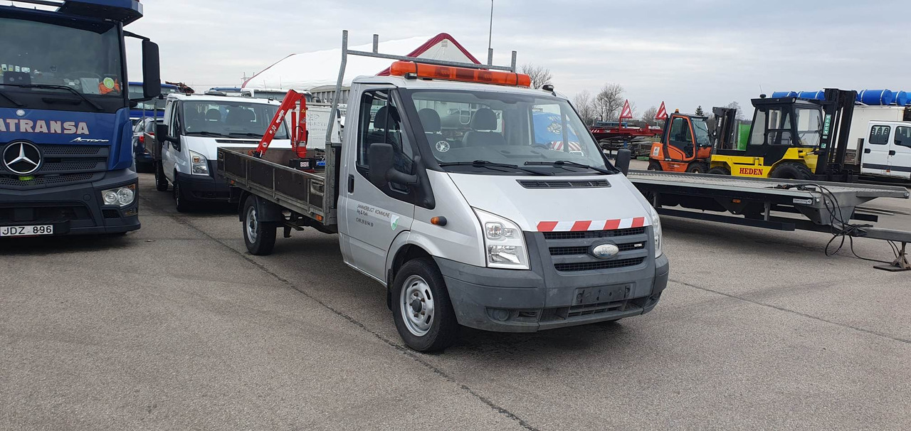 Ford Transit - Camion con gru: foto 1 Ford Transit - Camion con gru: foto 1