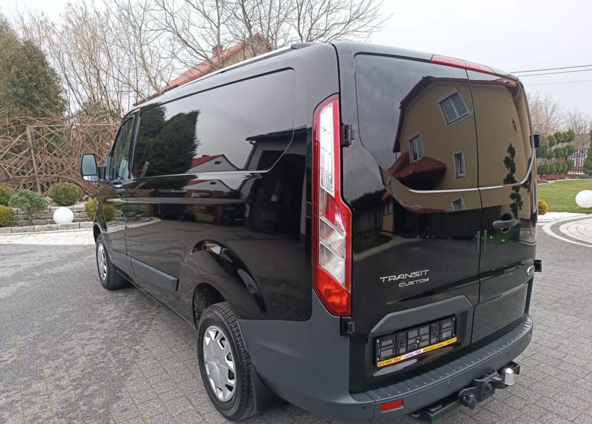 Ford Custon 2.0 130ps. z Niemiec Serwisowany w ASO Stan jak Nowy - Furgone chiuso: foto 5 Ford Custon 2.0 130ps. z Niemiec Serwisowany w ASO Stan jak Nowy - Furgone chiuso: foto 5