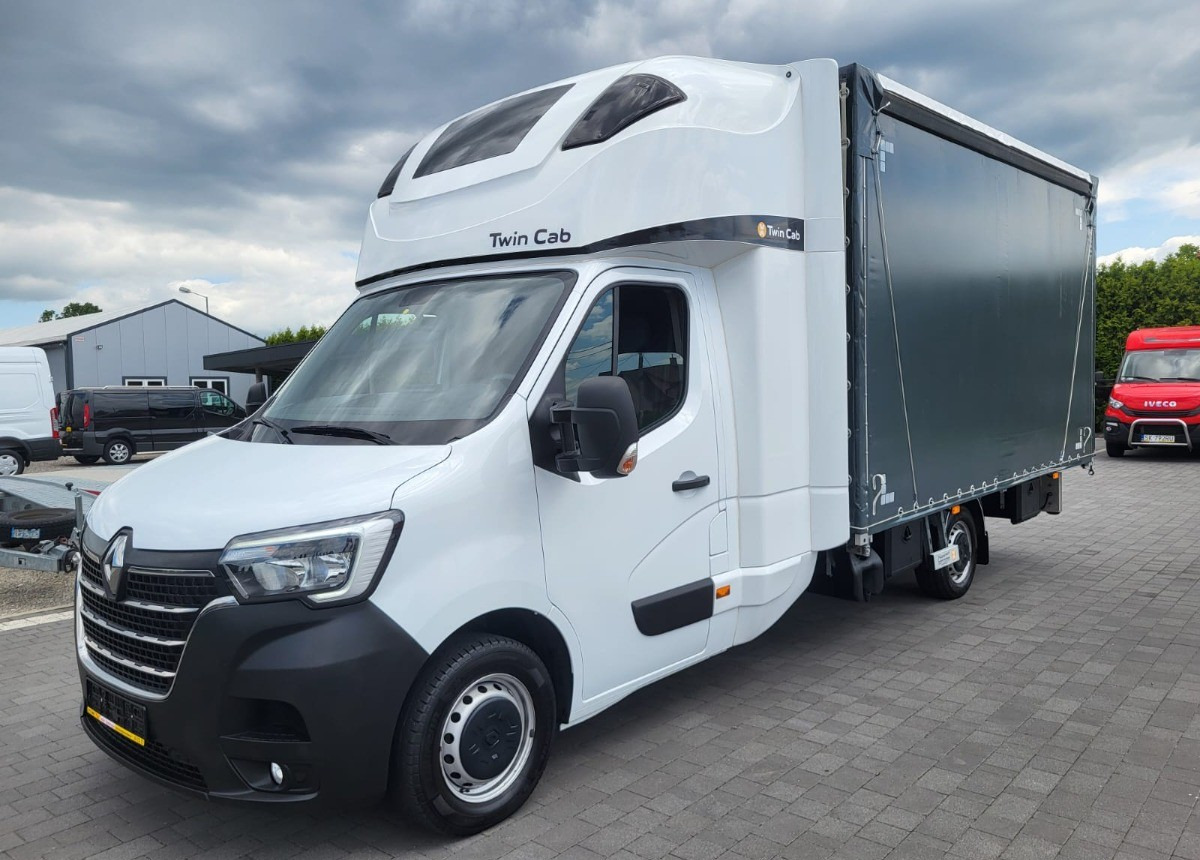 Renault 10 europalet kabina XXL 2x spania Master jak Nowy Kabina 2xspanie - Furgone centinato: foto 2 Renault 10 europalet kabina XXL 2x spania Master jak Nowy Kabina 2xspanie - Furgone centinato: foto 2