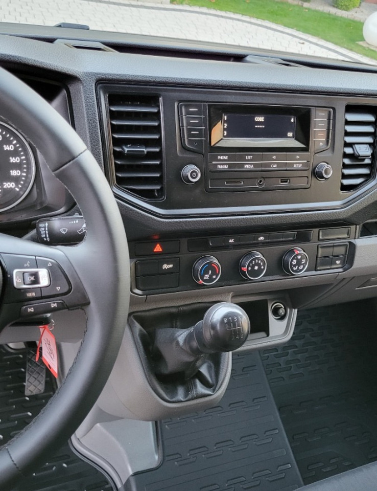 Volkswagen Crafter jak Nowy Automatik L2 H2 Serwisowany Orginał 10 europalet Ful Serwis - Furgone centinato: foto 2 Volkswagen Crafter jak Nowy Automatik L2 H2 Serwisowany Orginał 10 europalet Ful Serwis - Furgone centinato: foto 2