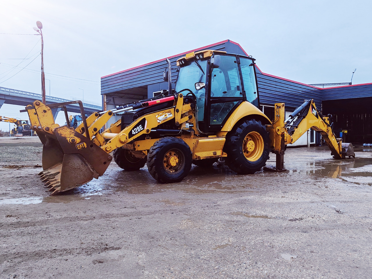 CATERPILLAR 428E - Terna: foto 3 CATERPILLAR 428E - Terna: foto 3