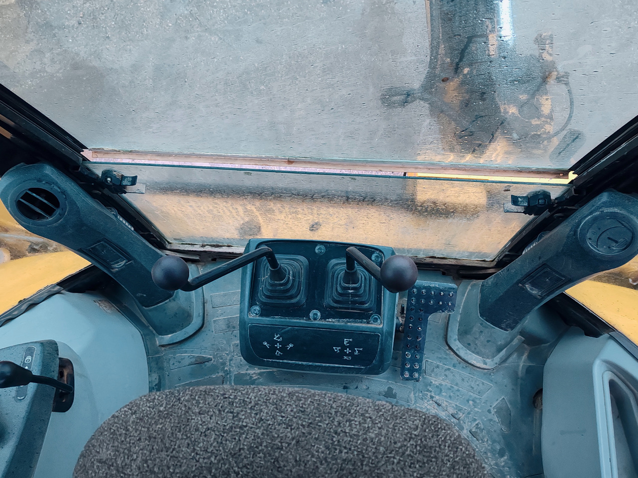 Terna CATERPILLAR 428E: foto 15