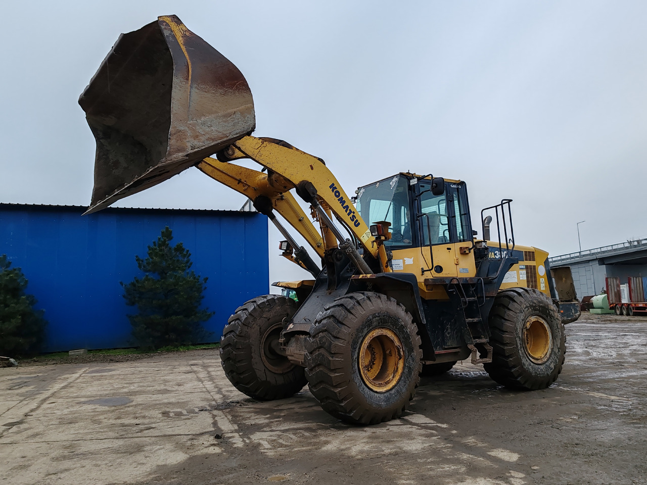 KOMATSU WA 380-S - Pala gommata: foto 1 KOMATSU WA 380-S - Pala gommata: foto 1