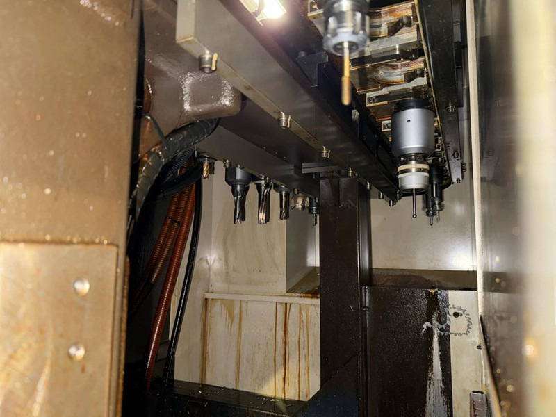 Macchina lavorazione metalli Hitatchi Seiki VS40: foto 17