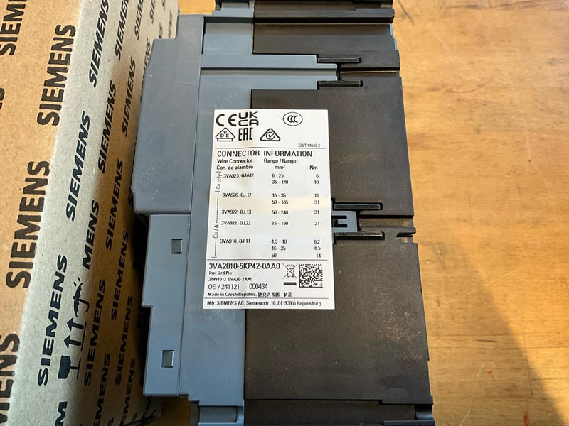 Siemens 3VA2 - Attrezzo/ Attrezzature: foto 4 Siemens 3VA2 - Attrezzo/ Attrezzature: foto 4