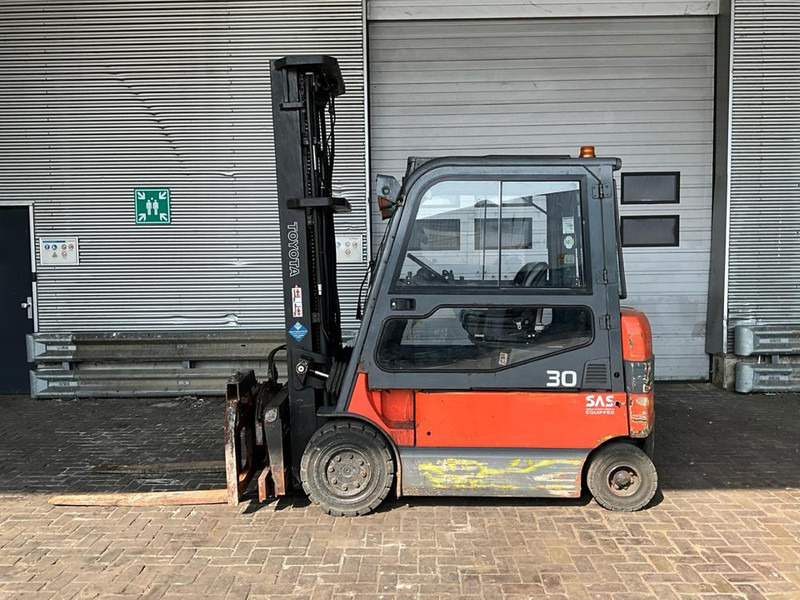 Toyota 7FBMF30 - Carrello elevatore: foto 3 Toyota 7FBMF30 - Carrello elevatore: foto 3