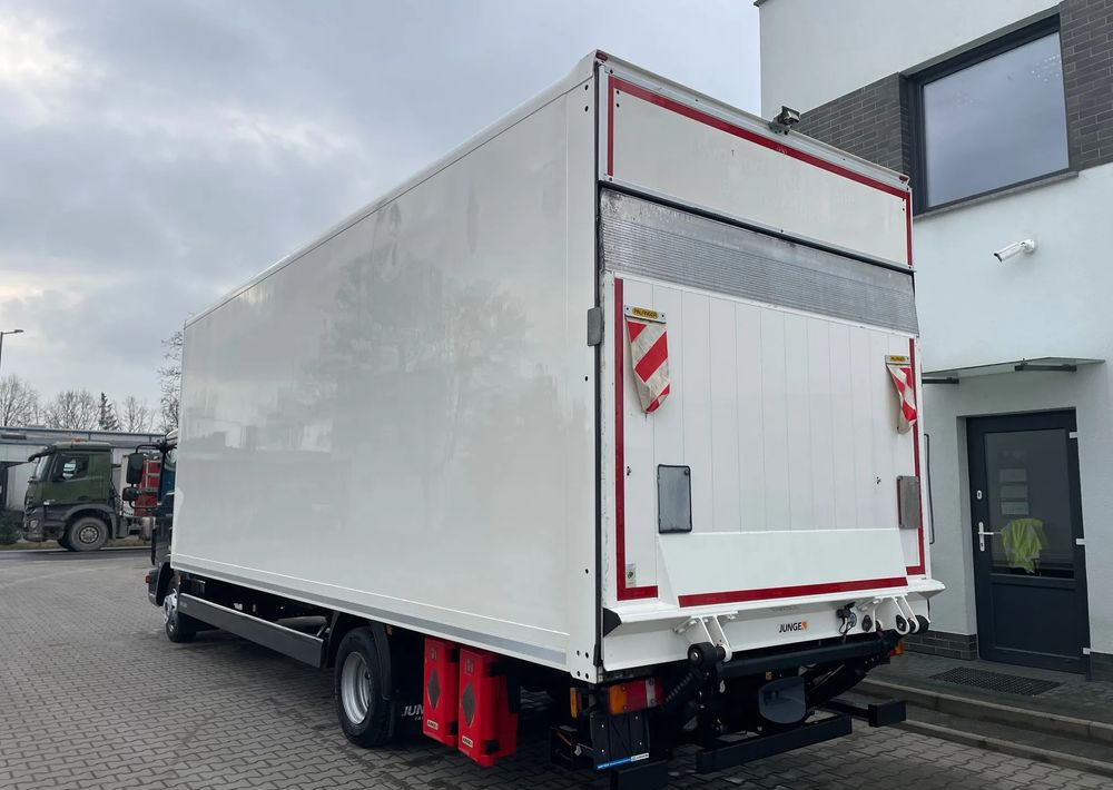 MAN TGL 12.250, KONTENER 7,3m ( 18 europalet ) - Autocarro furgonato: foto 5 MAN TGL 12.250, KONTENER 7,3m ( 18 europalet ) - Autocarro furgonato: foto 5