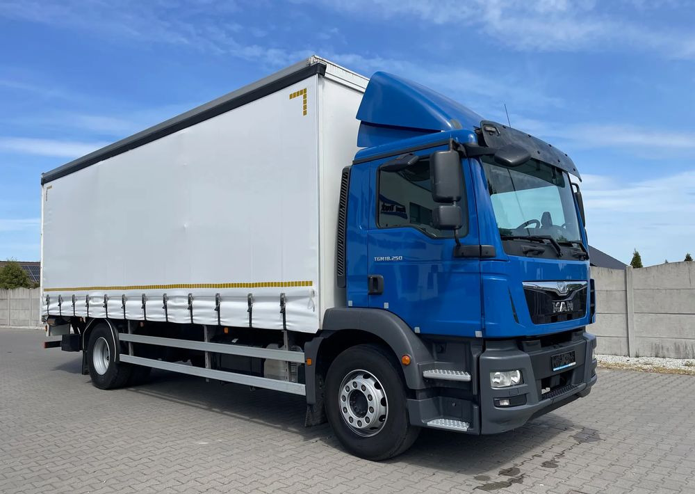 MAN TGM 18.250 Ładownośc 9,8 tony! - Autocarro con pianale/ Cassone fisso: foto 5 MAN TGM 18.250 Ładownośc 9,8 tony! - Autocarro con pianale/ Cassone fisso: foto 5