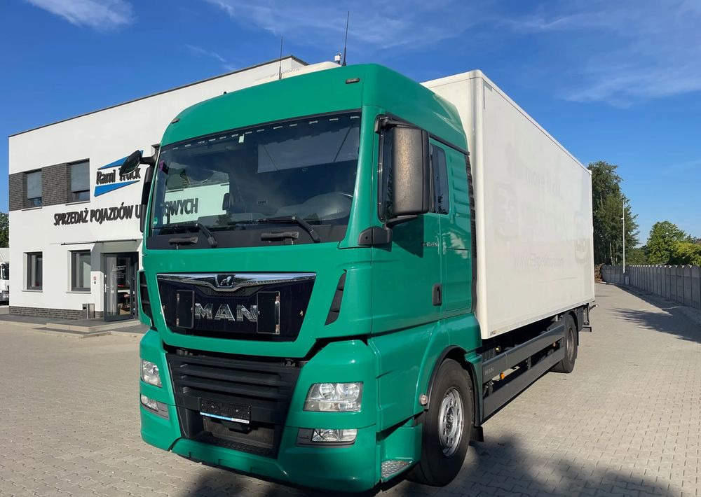 MAN TGX 18.420/ KONTENER 7,2m - Autocarro furgonato: foto 1 MAN TGX 18.420/ KONTENER 7,2m - Autocarro furgonato: foto 1