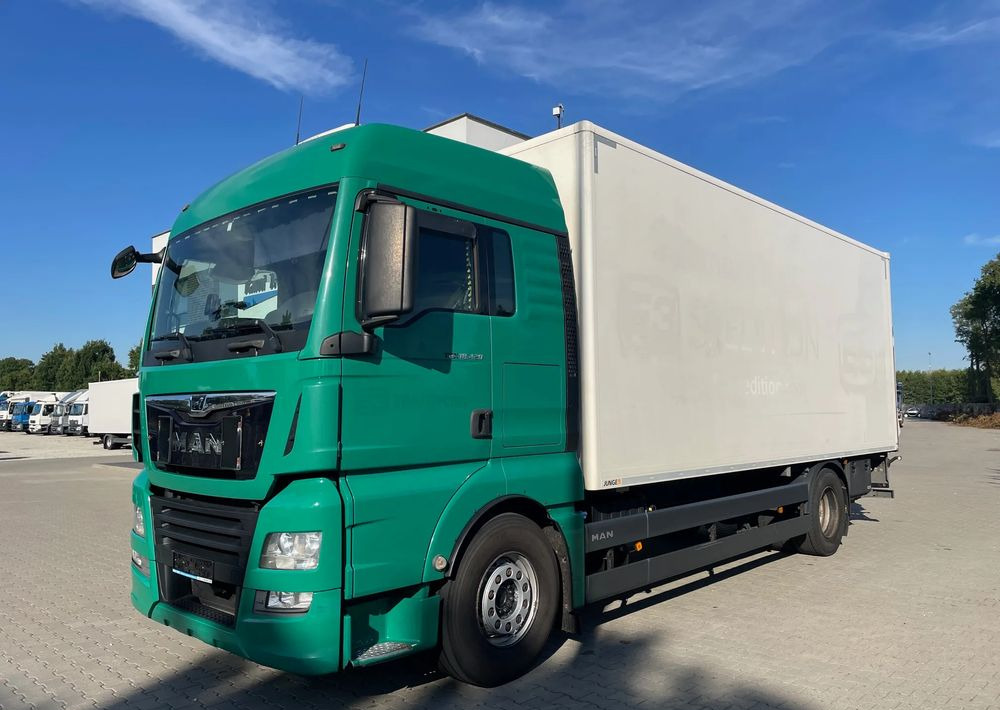MAN TGX 18.420/ KONTENER 7,2m - Autocarro furgonato: foto 2 MAN TGX 18.420/ KONTENER 7,2m - Autocarro furgonato: foto 2