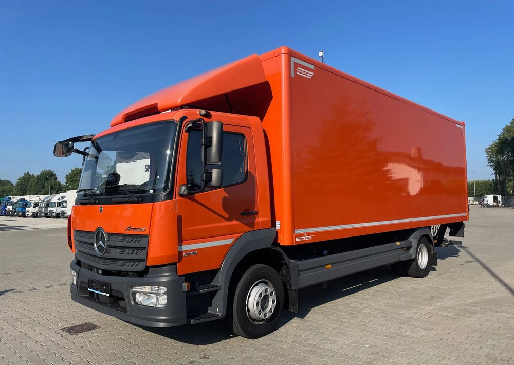 Mercedes-Benz ATEGO 1218 - Autocarro furgonato: foto 4 Mercedes-Benz ATEGO 1218 - Autocarro furgonato: foto 4