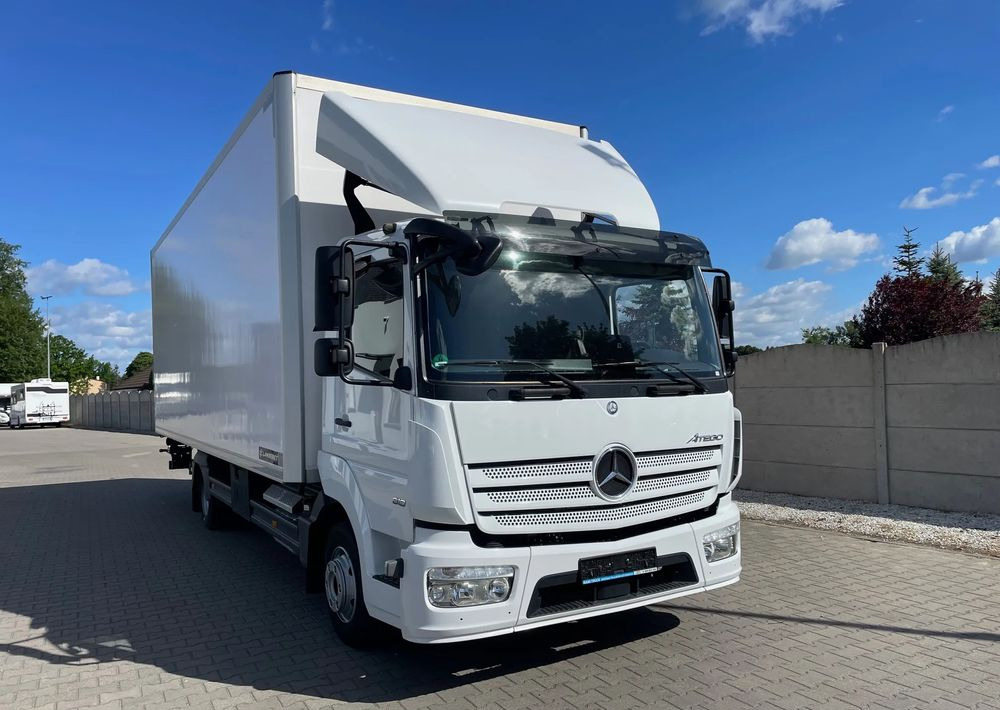 Mercedes-Benz ATEGO 818, IZOTERMA OGRZEWANA! - Autocarro furgonato: foto 4 Mercedes-Benz ATEGO 818, IZOTERMA OGRZEWANA! - Autocarro furgonato: foto 4