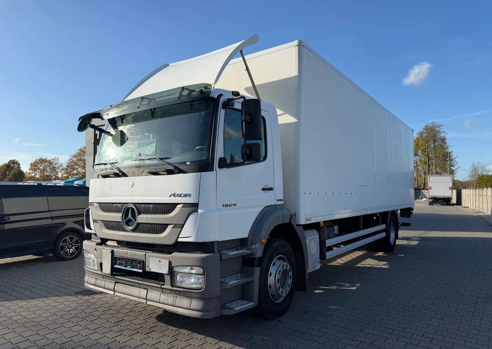 Mercedes-Benz AXOR 1824, EURO 5,KLIMA, KONTENER 8,5 m! - Autocarro furgonato: foto 1 Mercedes-Benz AXOR 1824, EURO 5,KLIMA, KONTENER 8,5 m! - Autocarro furgonato: foto 1