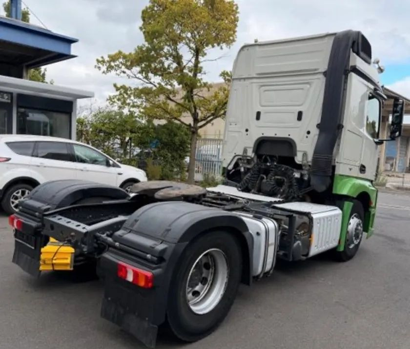 Mercedes-Benz ACTROS 1848 HAD/ 4X4/ HYDRAULIKA - Trattore stradale: foto 3 Mercedes-Benz ACTROS 1848 HAD/ 4X4/ HYDRAULIKA - Trattore stradale: foto 3