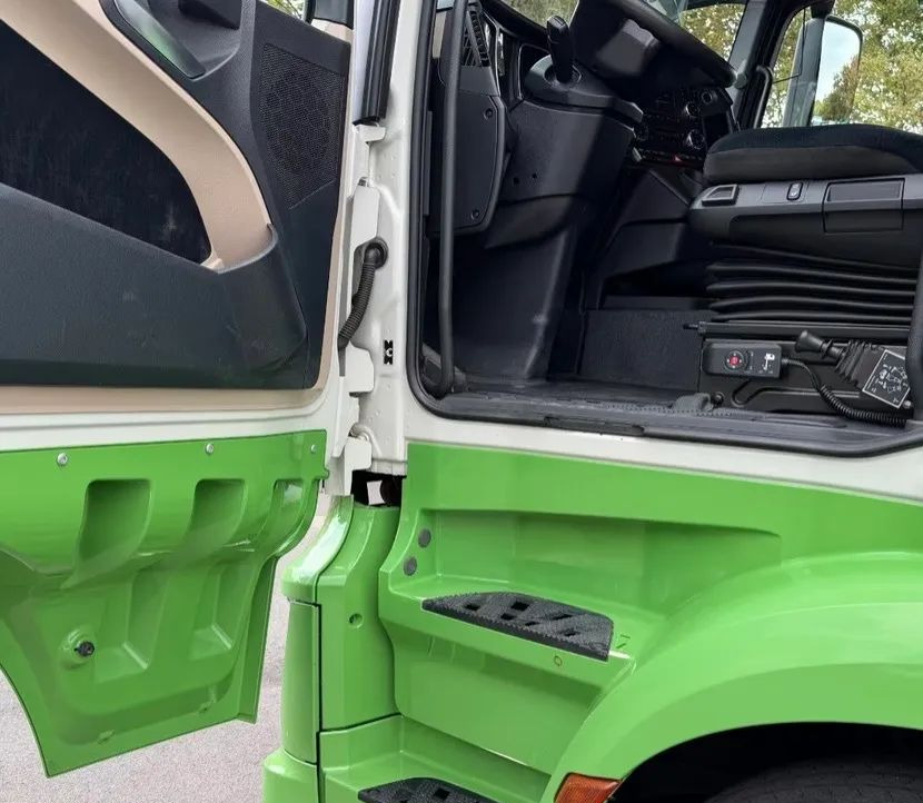 Mercedes-Benz ACTROS 1848 HAD/ 4X4/ HYDRAULIKA - Trattore stradale: foto 5 Mercedes-Benz ACTROS 1848 HAD/ 4X4/ HYDRAULIKA - Trattore stradale: foto 5