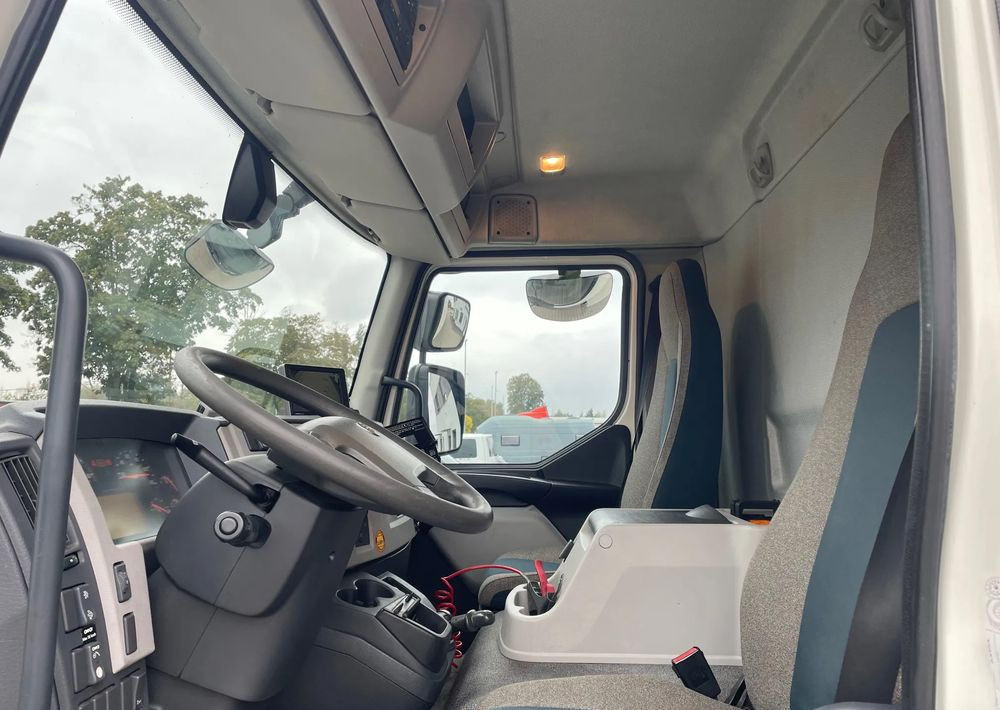 Autocarro frigorifero Volvo FL 16.250 CHŁODNIA: foto 15