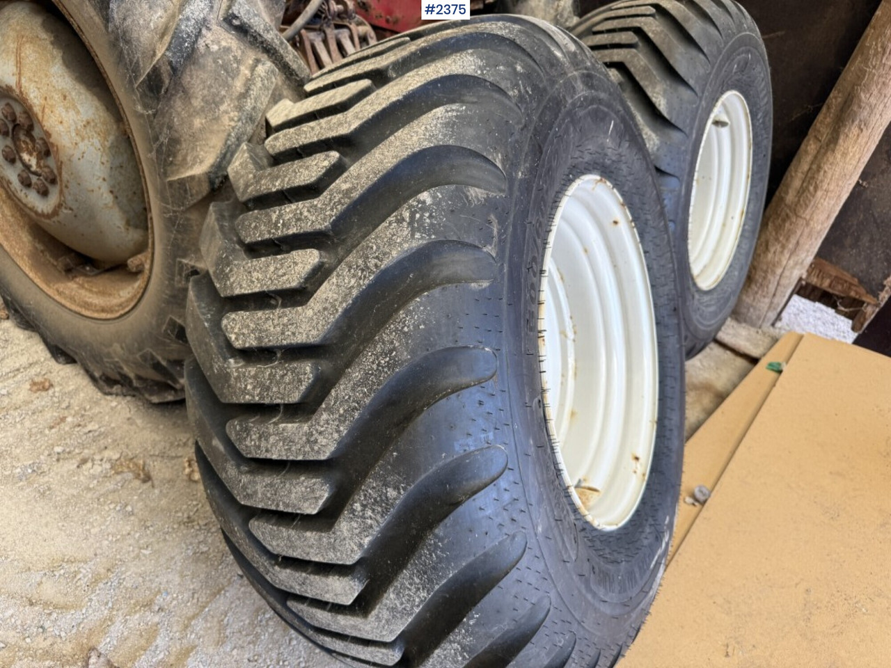 Alliance grass tires 500/60-22.5 - Cerchi e pneumatici: foto 2 Alliance grass tires 500/60-22.5 - Cerchi e pneumatici: foto 2