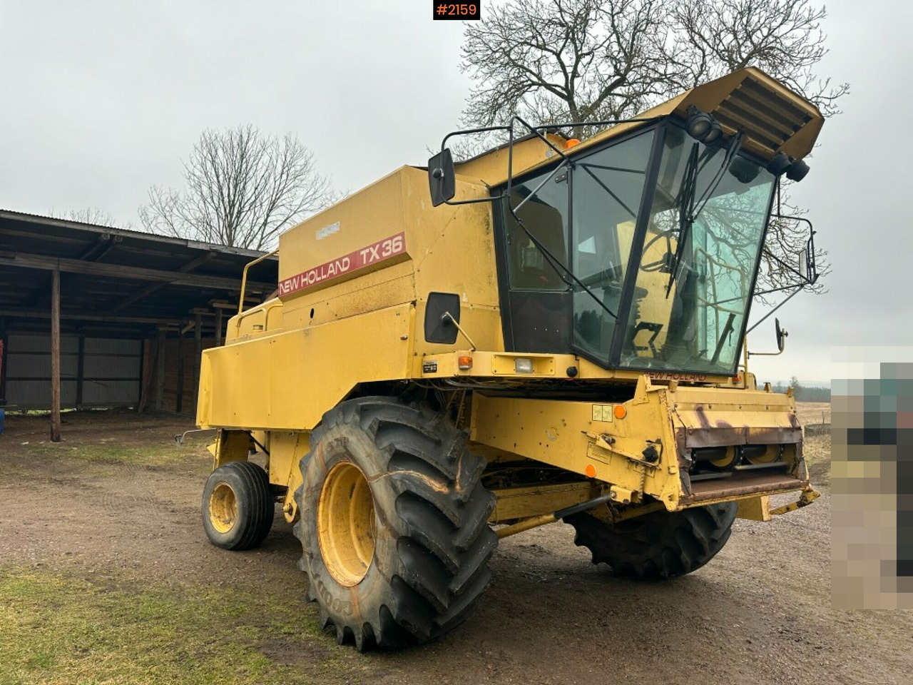 Combine harvester New Holland TX36 20 ft header with wagon (see video) - Mietitrebbia: foto 2 Combine harvester New Holland TX36 20 ft header with wagon (see video) - Mietitrebbia: foto 2