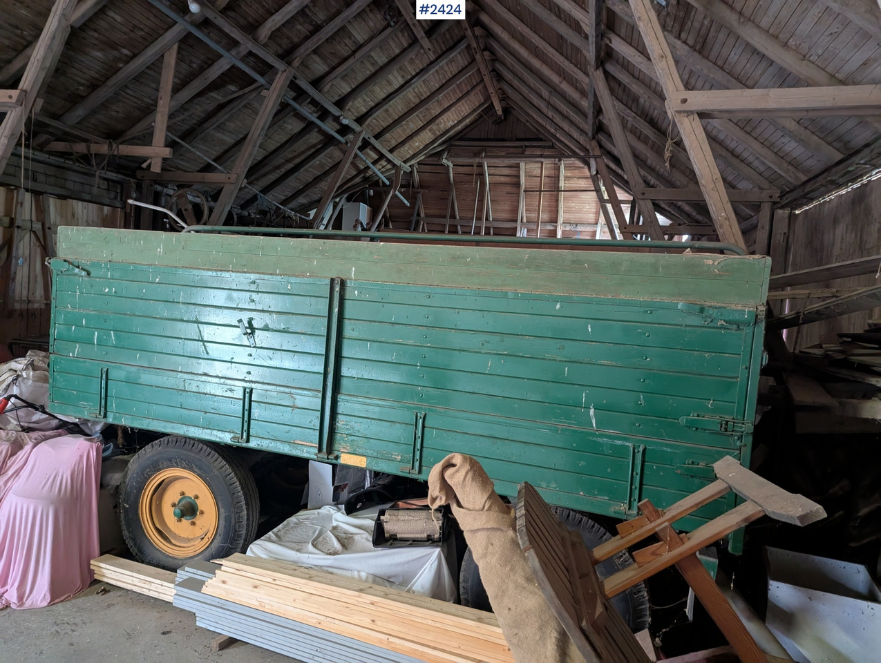 Grain wagon SLMA 6,5 tonnes with tipper - Rimorchio a cassone agricolo: foto 3 Grain wagon SLMA 6,5 tonnes with tipper - Rimorchio a cassone agricolo: foto 3