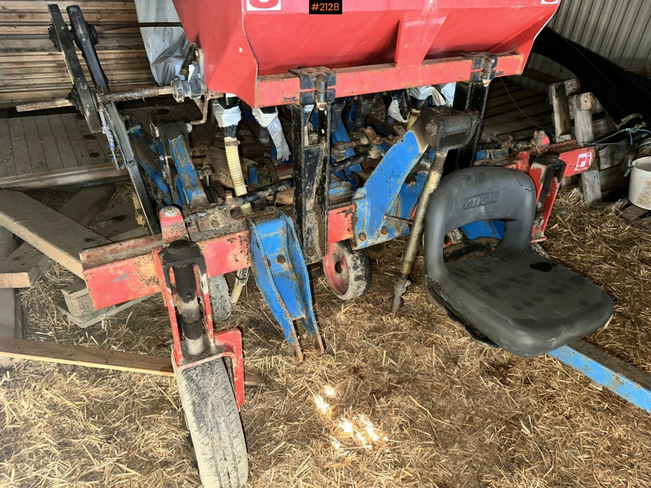 Row crop cleaner Hatzenbichler with fertilizer - Macchina per la lavorazione del terreno: foto 4 Row crop cleaner Hatzenbichler with fertilizer - Macchina per la lavorazione del terreno: foto 4