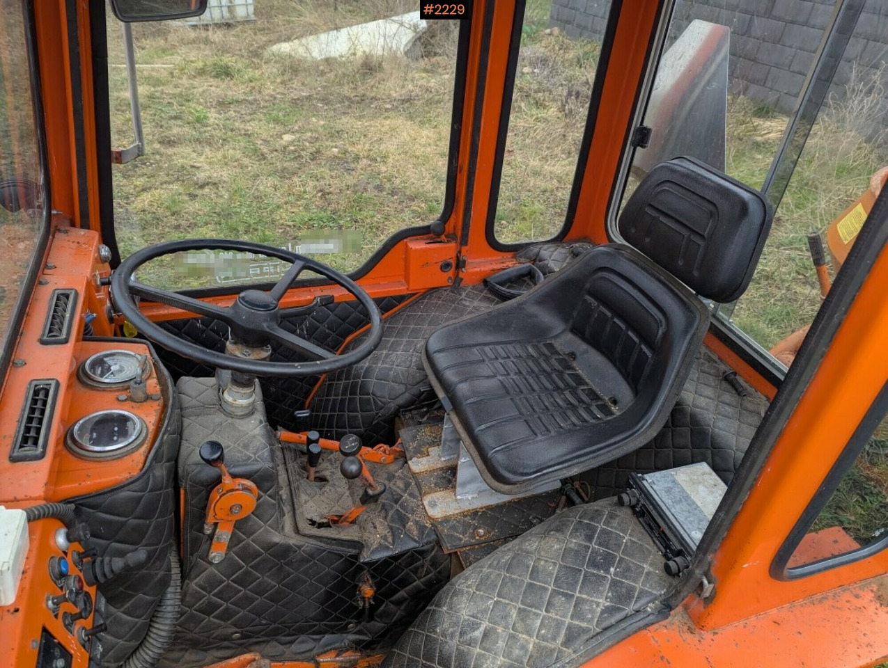 Tractor Holder P60 with multiple implements - Trattore: foto 3 Tractor Holder P60 with multiple implements - Trattore: foto 3
